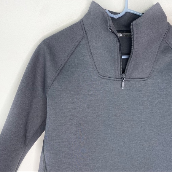 Northface • Grey Pullover - Picture 2 of 5